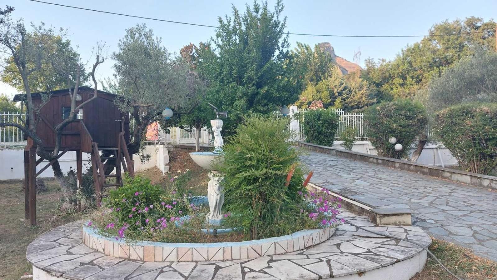 Gasthaus Pomegranate Tree House - Meteora Kalambaka Exterior foto
