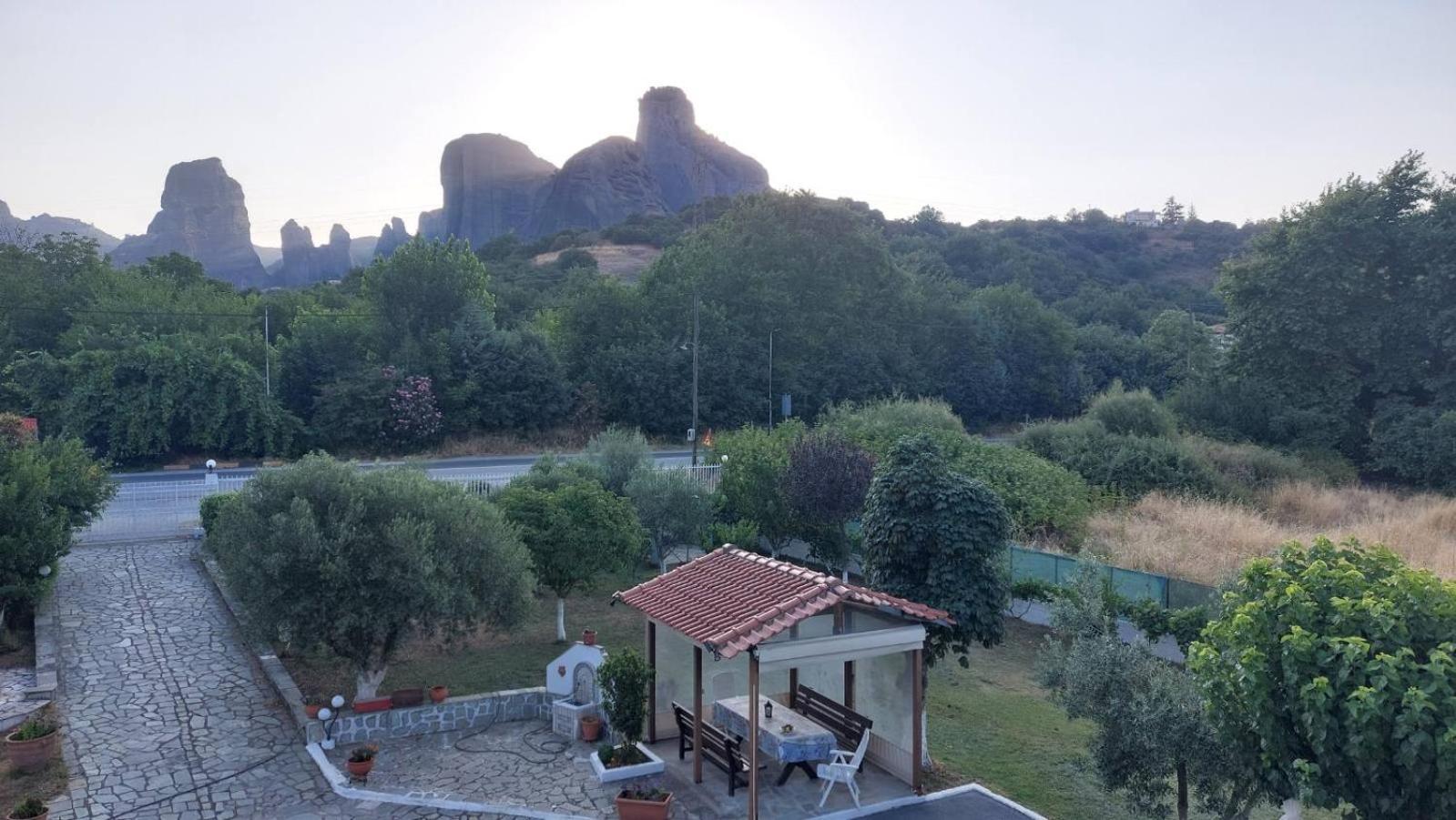 Gasthaus Pomegranate Tree House - Meteora Kalambaka Exterior foto